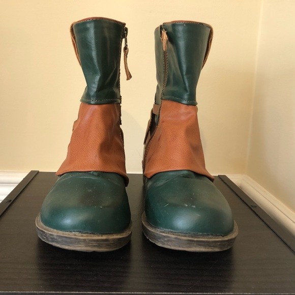 Multicolor Duck Boots - Picture 5 of 5